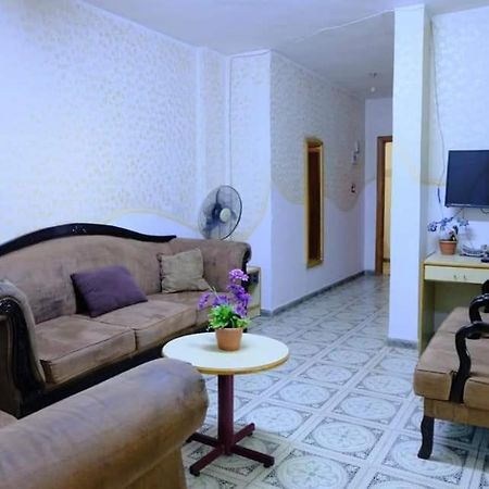 ザルカAl Seoudi Furnished Unitsアパートメント エクステリア 写真