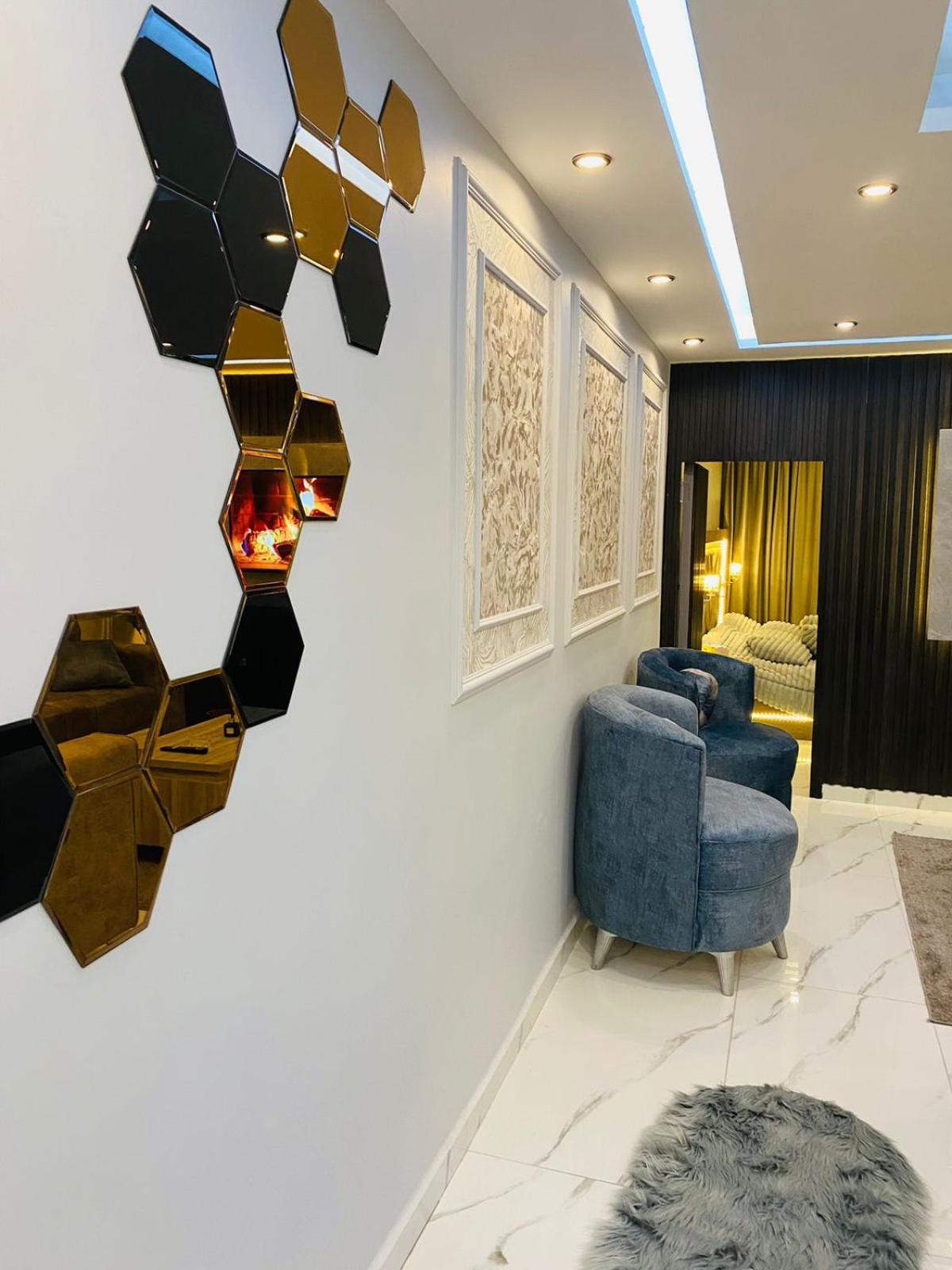 ザルカAl Seoudi Furnished Unitsアパートメント 部屋 写真